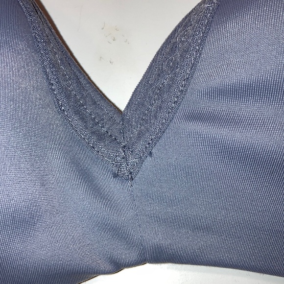 34B Warner’s gray no wire cup bra - Picture 5 of 10